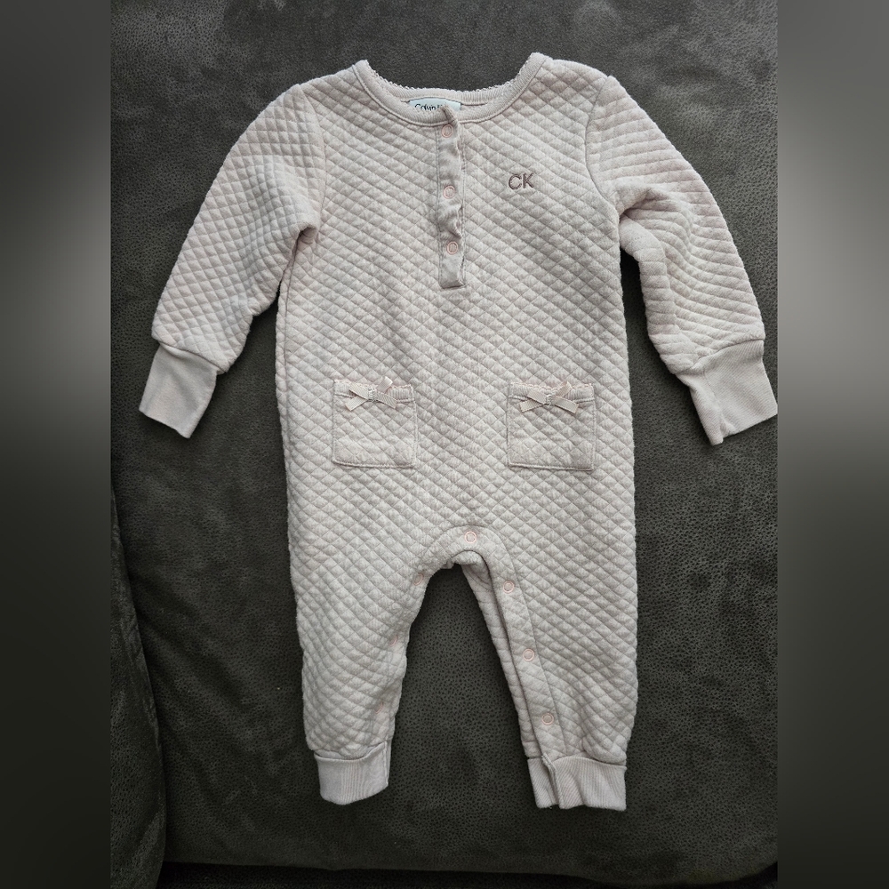 Calvin Klein 12M onsie